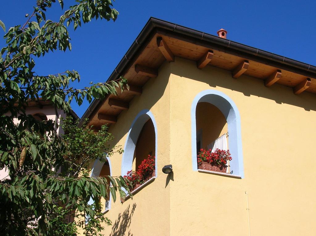 Appartamenti Ca Di Pom Omegna Exterior photo